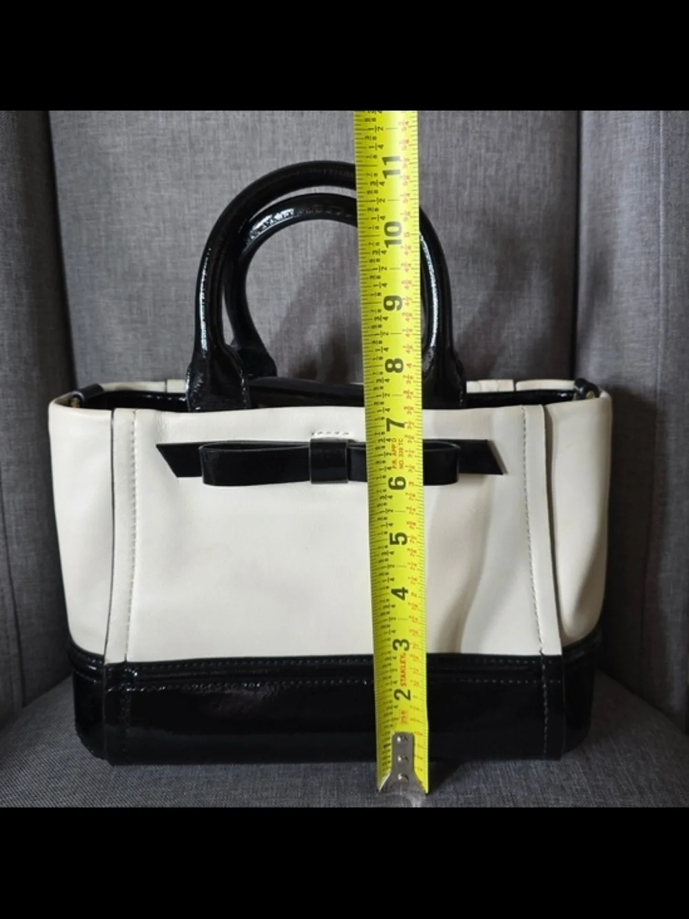 Classic Kate Spade 2-Tone White and Black Bow Tote Circa 2013